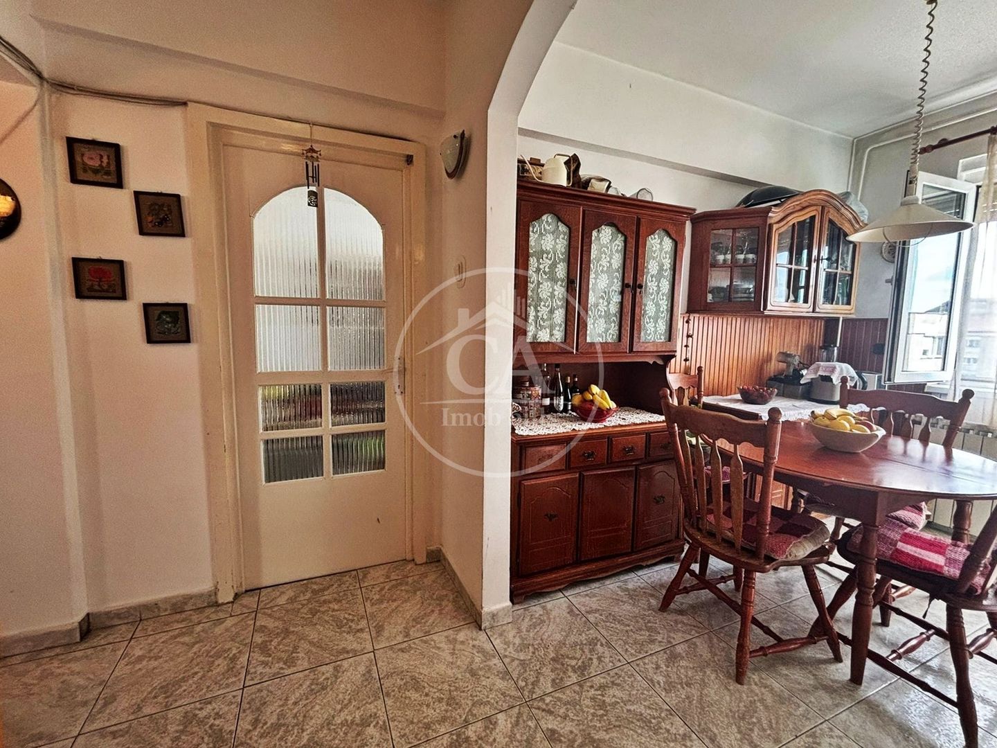 Apartament de vanzare cu 3 camere in zona Dacia Oradea - Poză 6