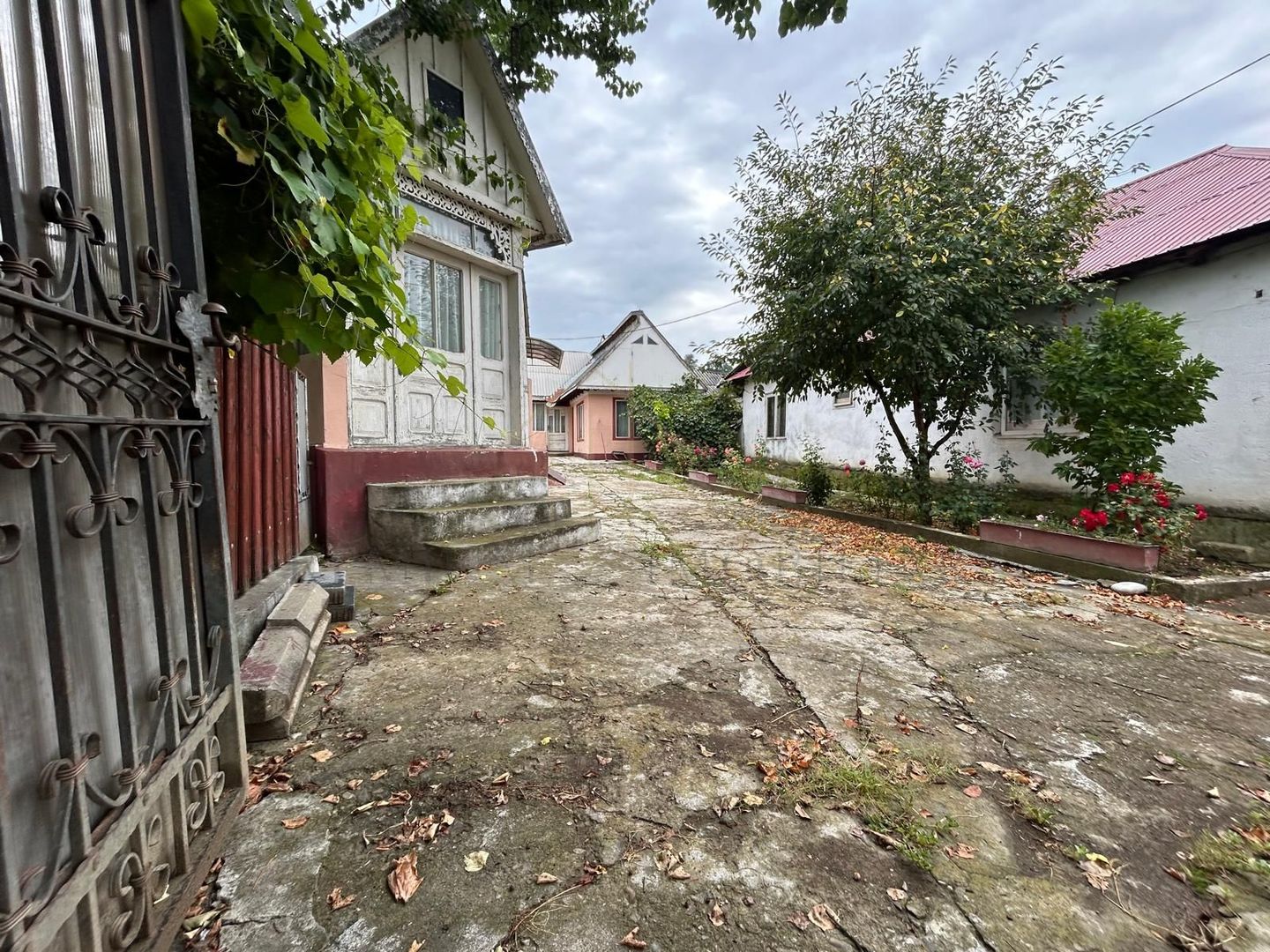 Proprietate de vânzare | 15 km de Onești, DN11 – direcția Bacău - Poză 11