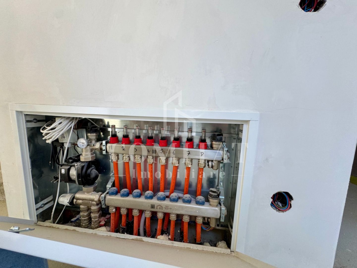 Casa tip duplex în Baciu - Poză 4