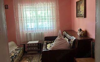 Casă cu 4 dormitoare și spațiu comercial în comuna Motca, Iași - Poză 8