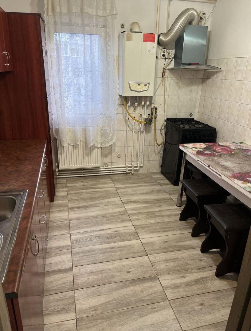 Inel 2- scoala 39-Apartament cu 3 camere - Poză 3