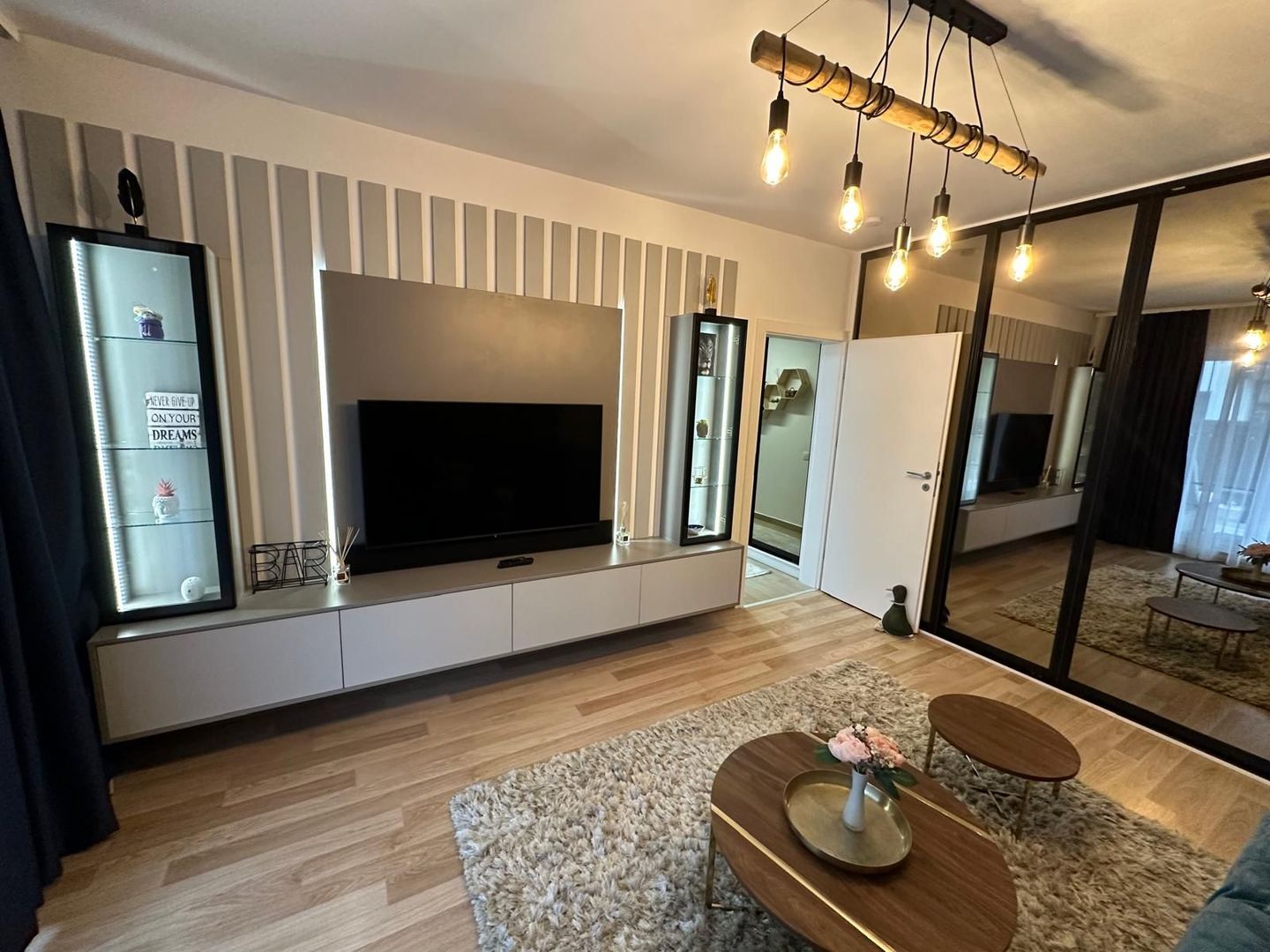 Apartament 2 camere cu loc de parcare si terasa EvoCasa Optima Titan - Poză 3