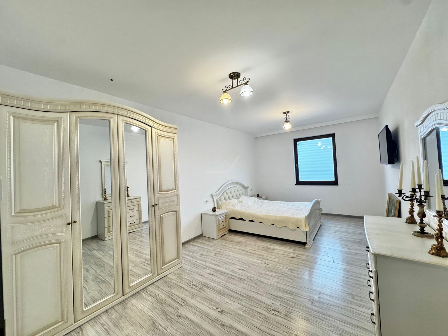 Apartament cu 3 camere spatios. Braytim CF Timisoara. Parcare - Poză 6