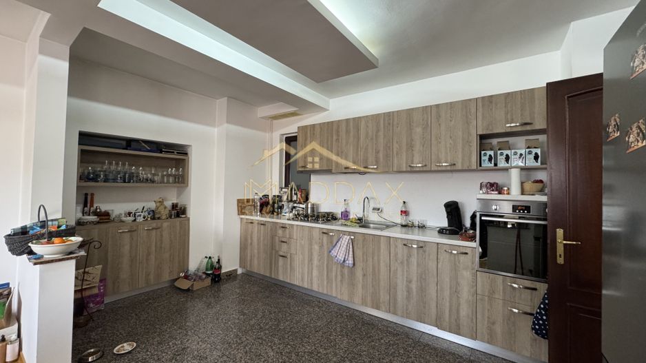 Apartament Elegant de Vânzare – 5 Camere/ 3 Băi, *Arcul de Triumf* - Poză 23