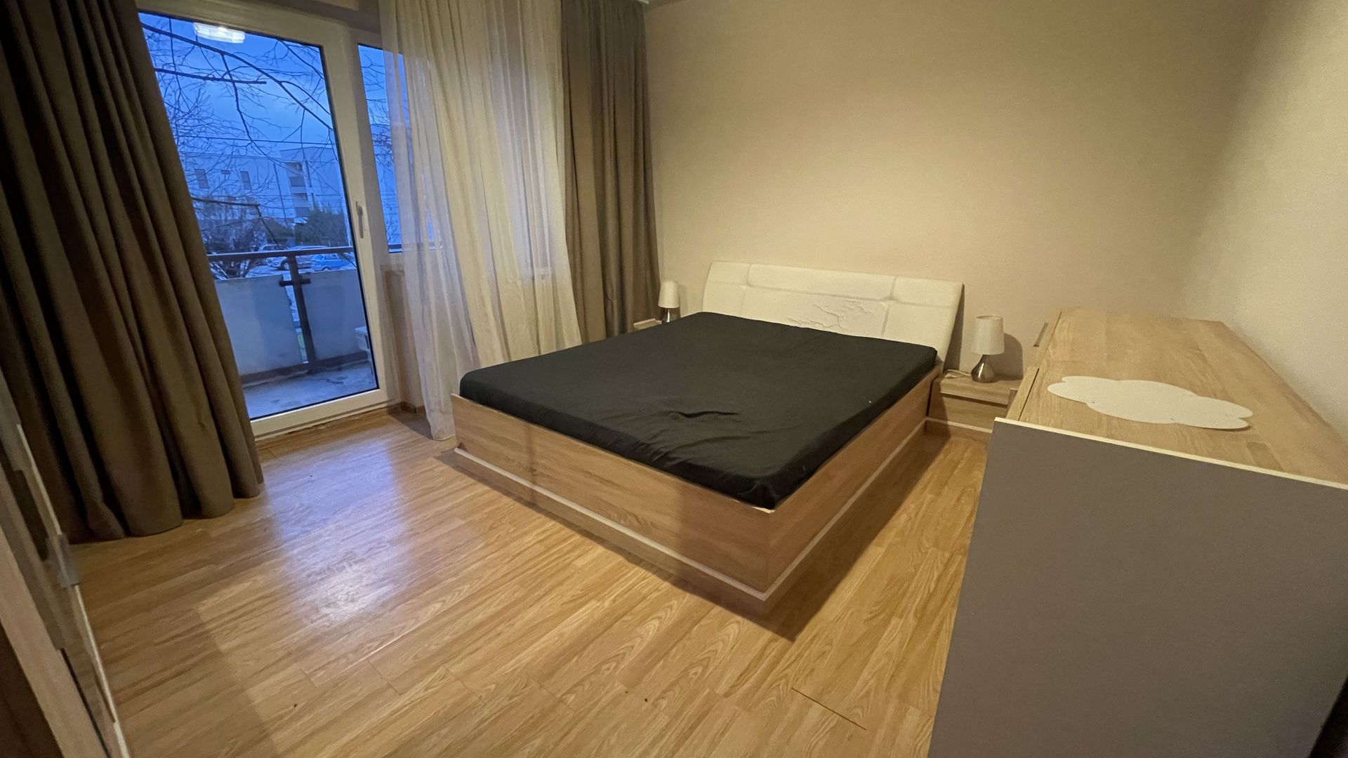 Apartament 2 camere,etajul 1,doua balcoane -zona Bucovina - Poză 13