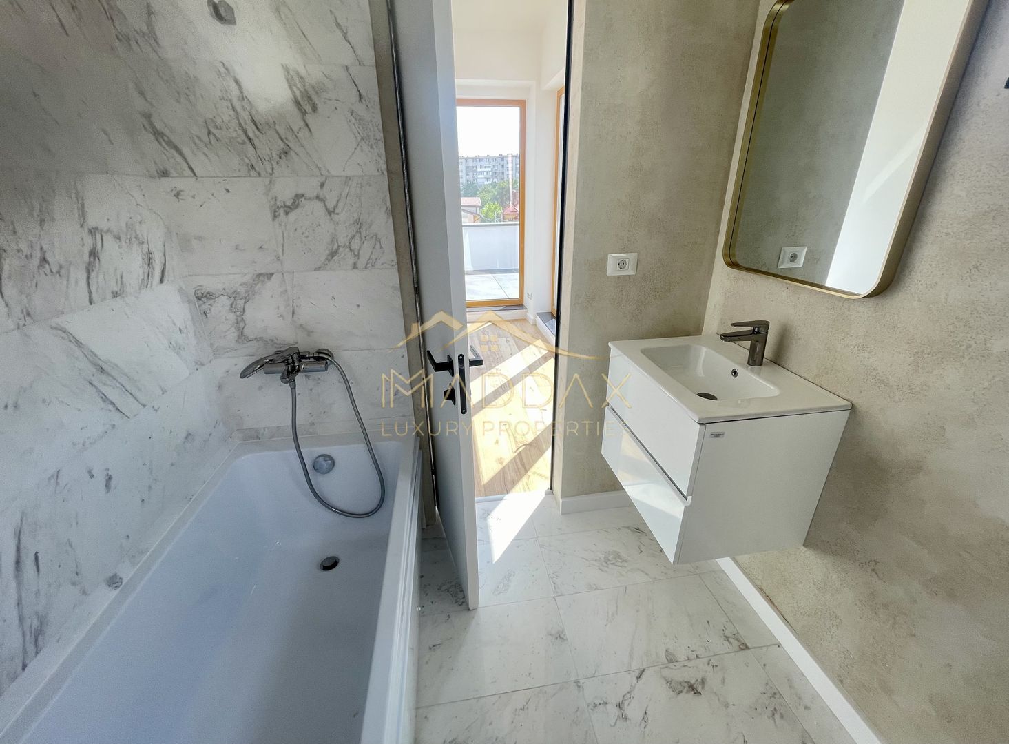 Apartament 4 Camere**TERASA 57 MP**Bloc boutique***NOU// DOMENII - Poză 19
