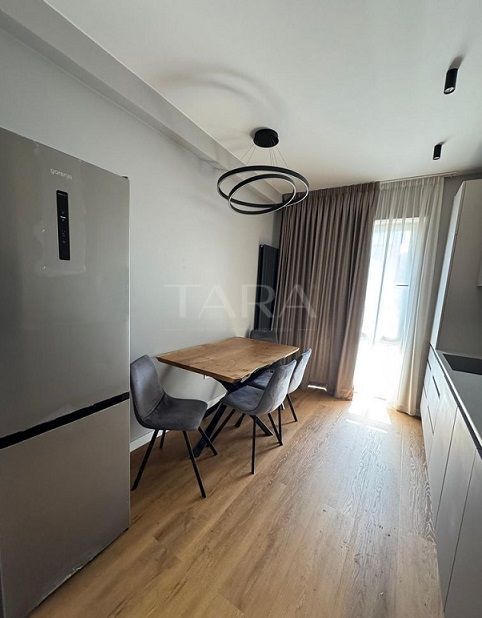 Apartament 2 camere decomandat, renovat lux, zona Brâncuși. - Poză 4