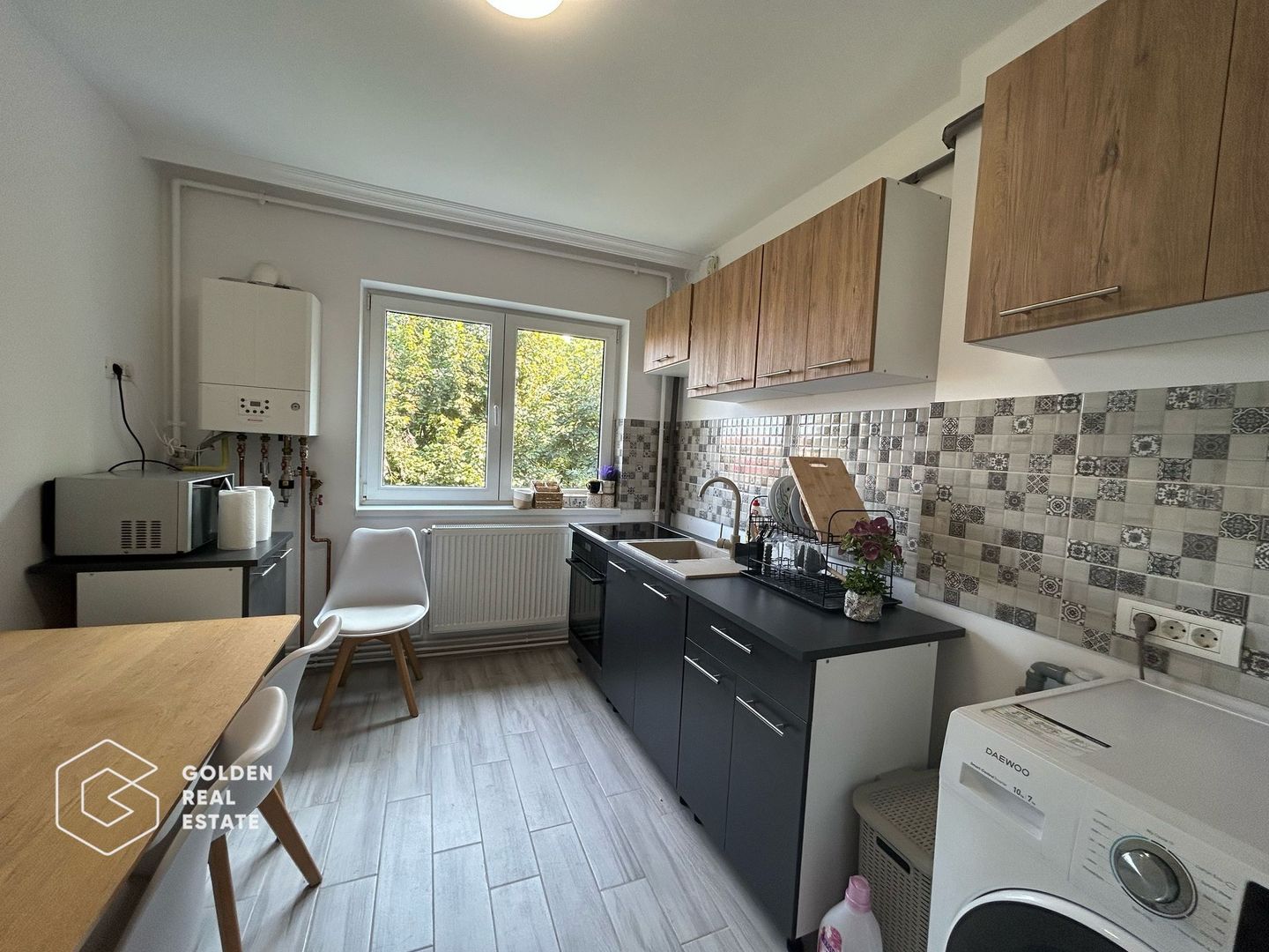 Apartament 2 camere, complet renovat, zona Centrala - Poză 6