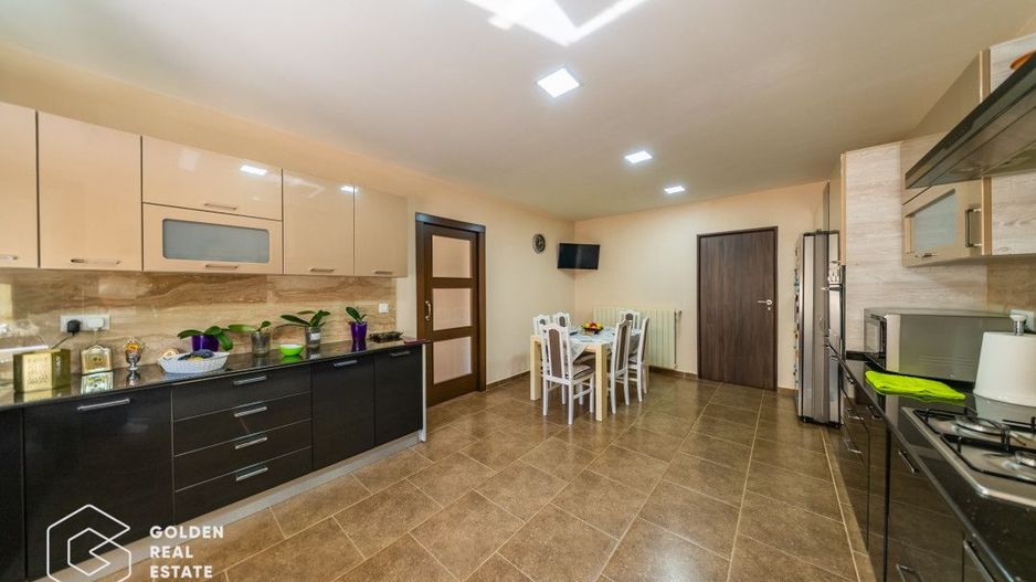 Casa P+E 6 camere, Zadareni, comision 0% - Poză 1