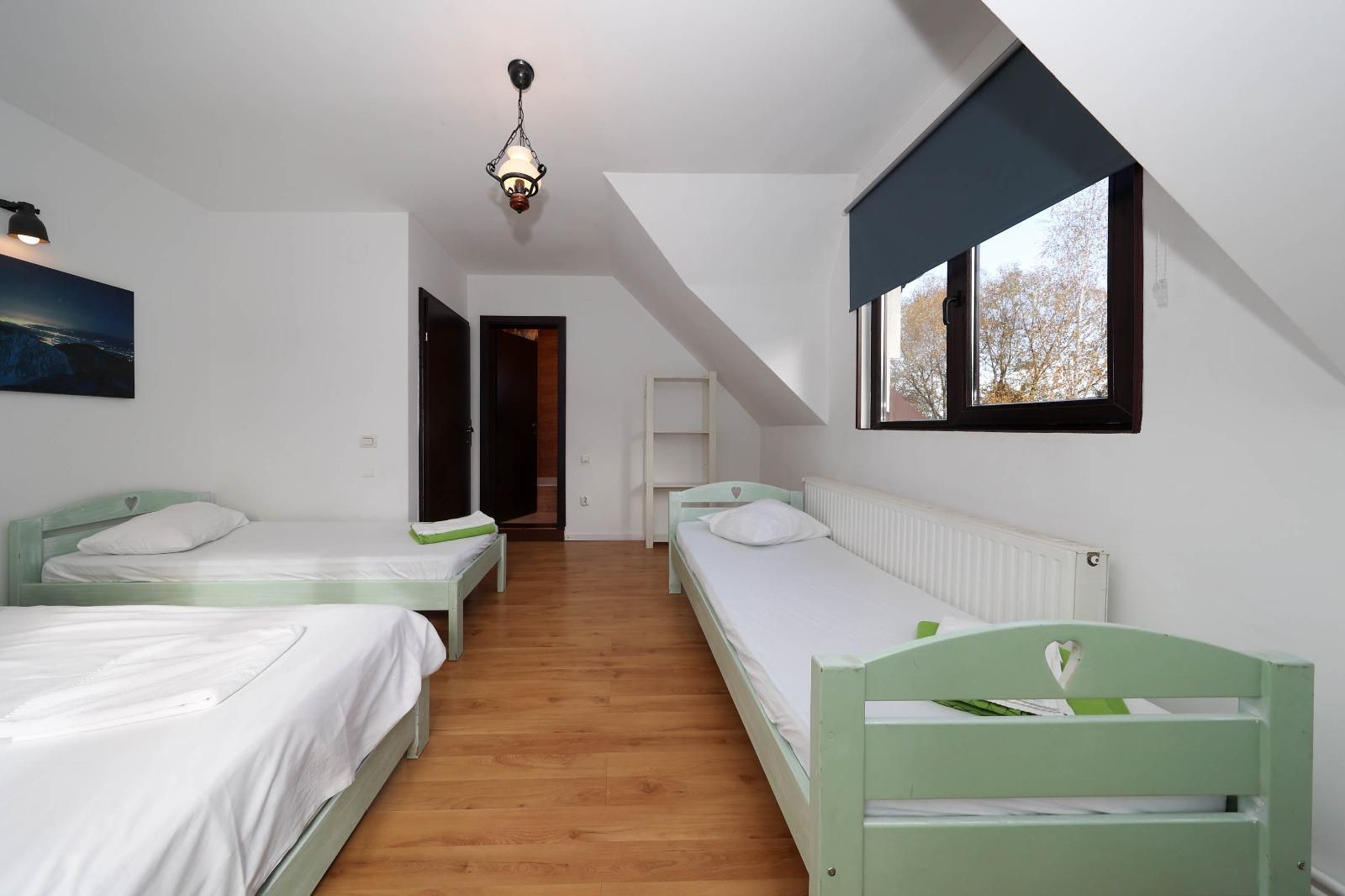 Vilă spațioasă de vânzare în Predeluț, Bran | 2000mp - Poză 23