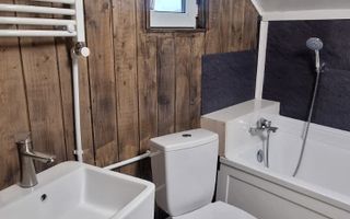 Apartament la casă • 400 € • 10 min de UAIC – Intrare separată - Poză 2