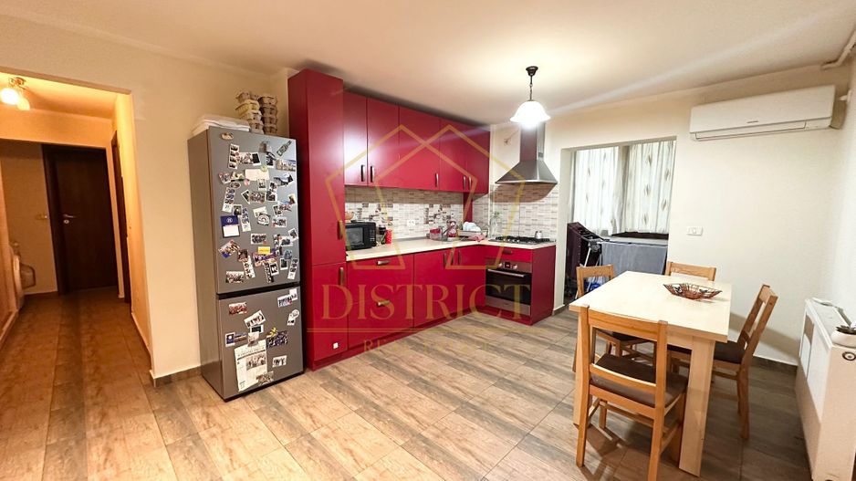 Apartament spatios cu 3 camere | Calea Sagului - Poză 9
