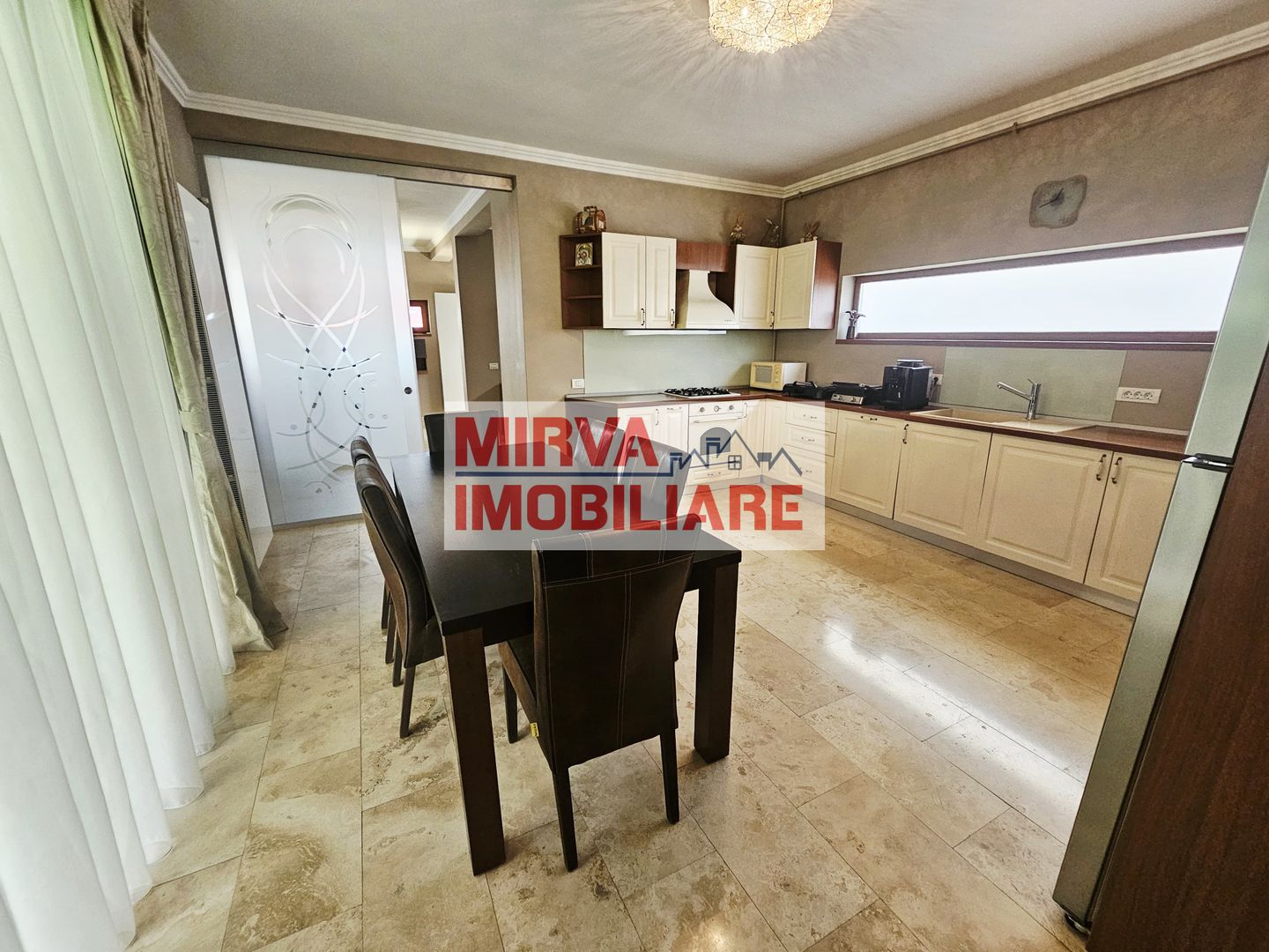 🏡 Casă de Lux cu Design Exclusivist – Eleganță, Rafinament și Confort - Poză 30