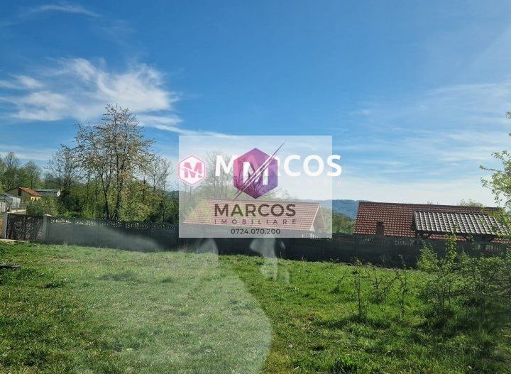 Teren 2360mp, KM 6, ID 978 - Poză 1