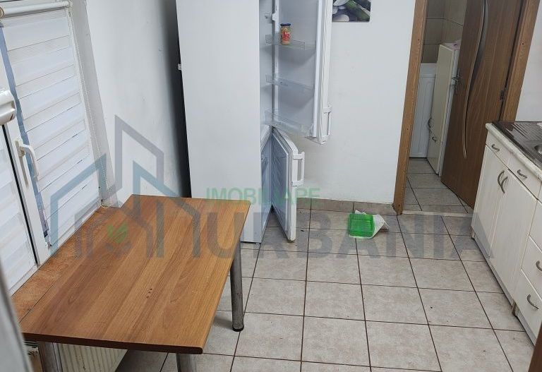 Casă de vânzare în Tătărași - Poză 5