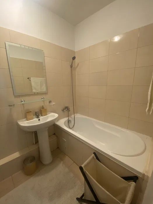 Garsonieră 40 mp Timpuri Noi, etaj 1, mobilată complet, modernă - Poză 2