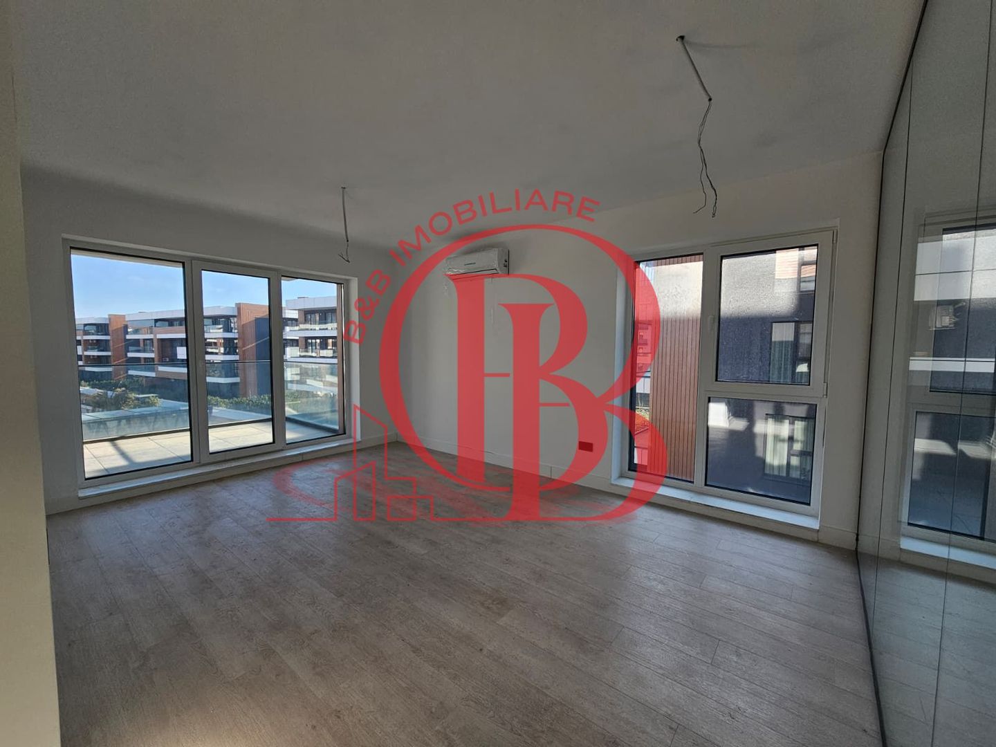 3 camere finalizat proiect Exclusivist cu piscina proprie - Poză 2