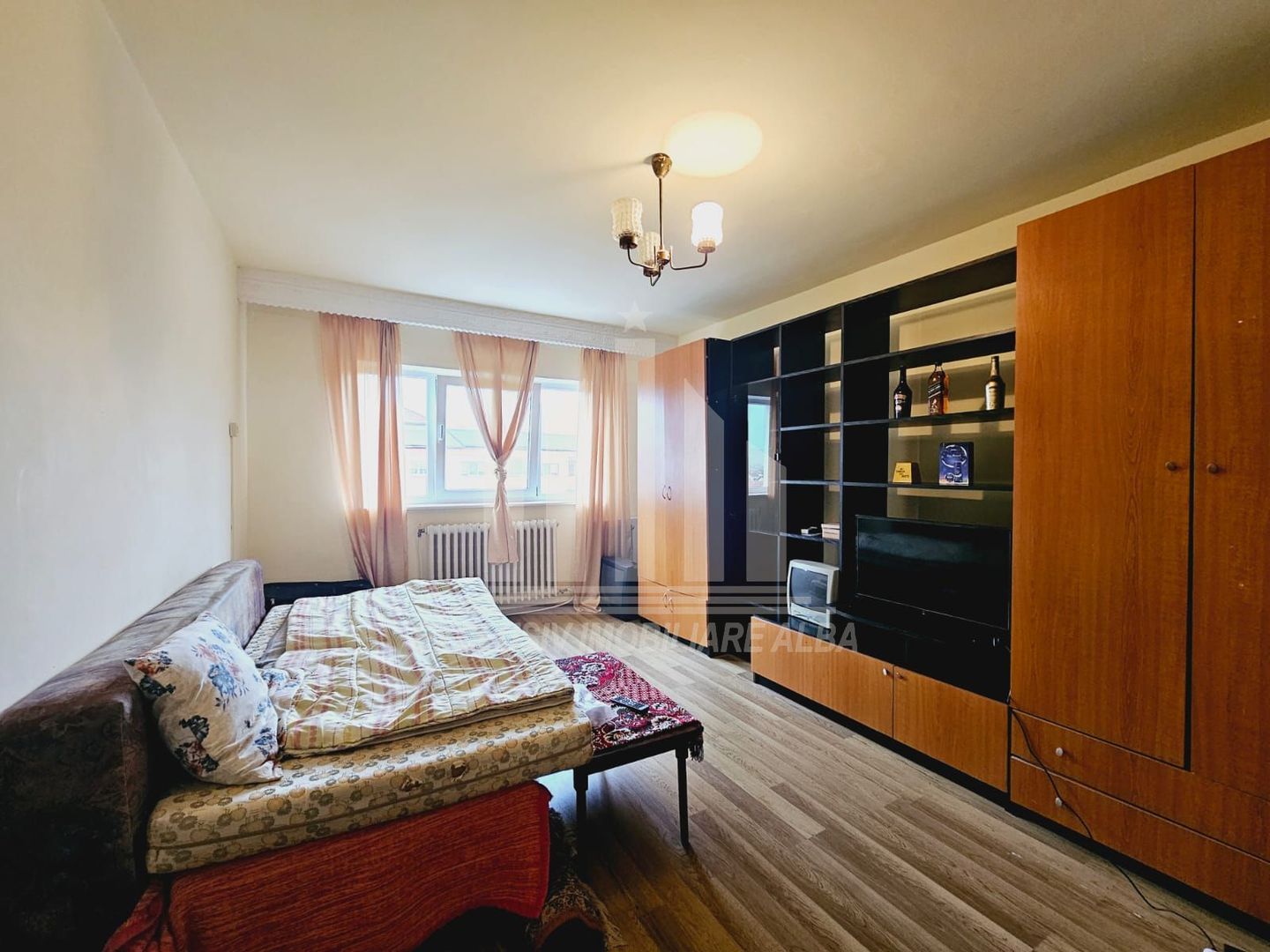 Apartament cu 2 camere decomandate, Ampoi 3 - Poză 1