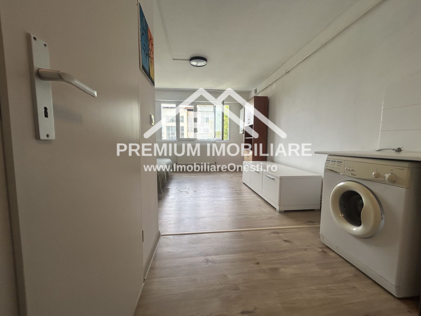 Garsonieră de vânzare – Zona de Jos | Etaj 2 | Disponibilă imediat - Poză 1