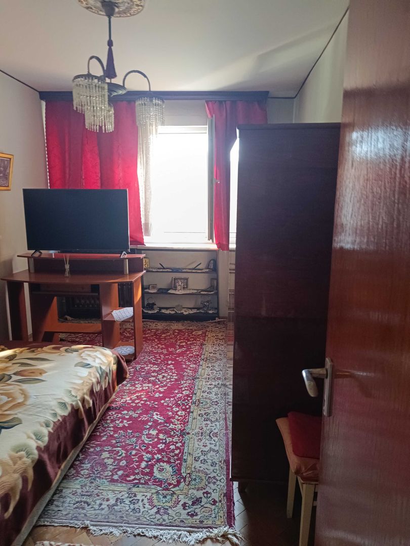 Apartament 2 camere de vanzare - Poză 3