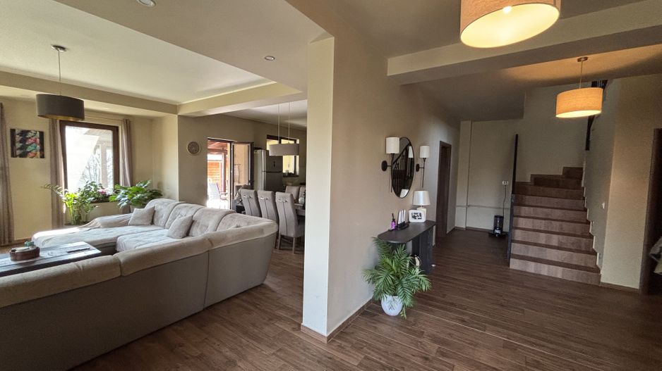 Duplex despărțit prin camera tehnica, zona Pădure Dumbravita - Poză 2