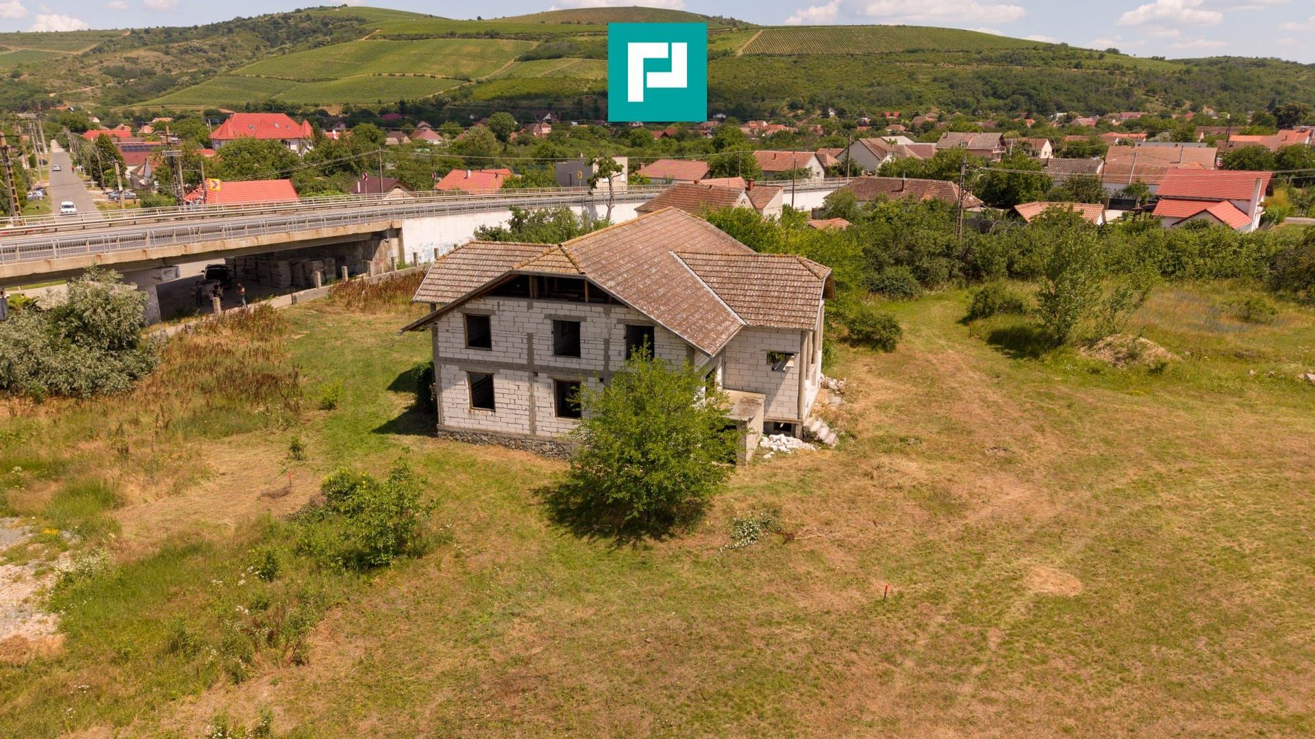 Casă impunătoare în Păuliş - Poză 6