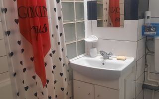 Apartament 3 camere Port (vizavi de Palatul Navigației) - Poză 2
