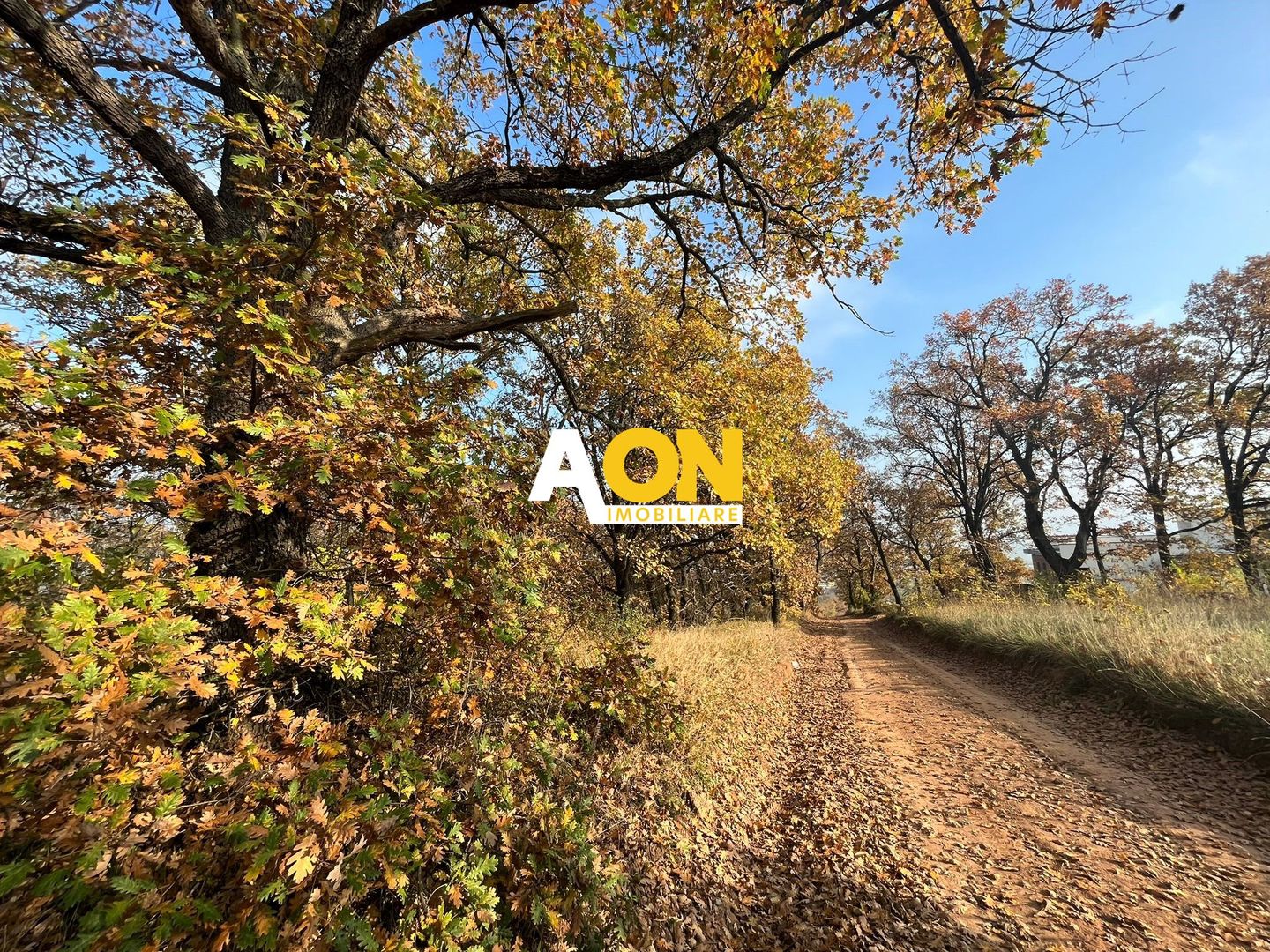 Teren de vanzare,  zona exclusivista,  2400MP - Poză 2