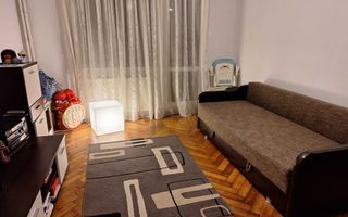 Garsoniera in bloc de apartamente piata Astra - Poză 1