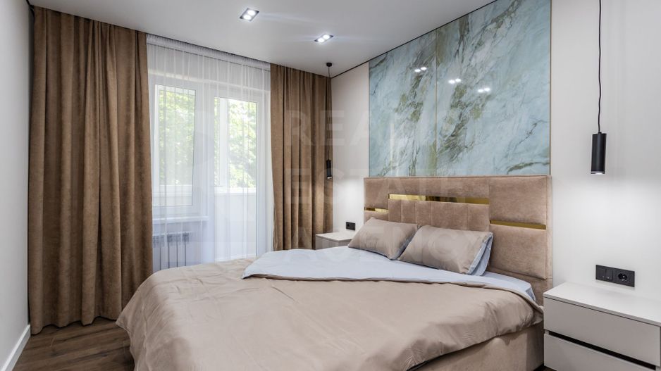 Vânzare, apartament, 3 camere, str. N. Milescu Spătarul, Ciocana - Poză 1