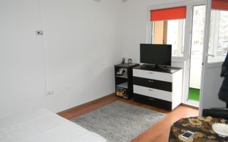 Garsonieră in Racadau,bloc de apartamente! - Poză 1
