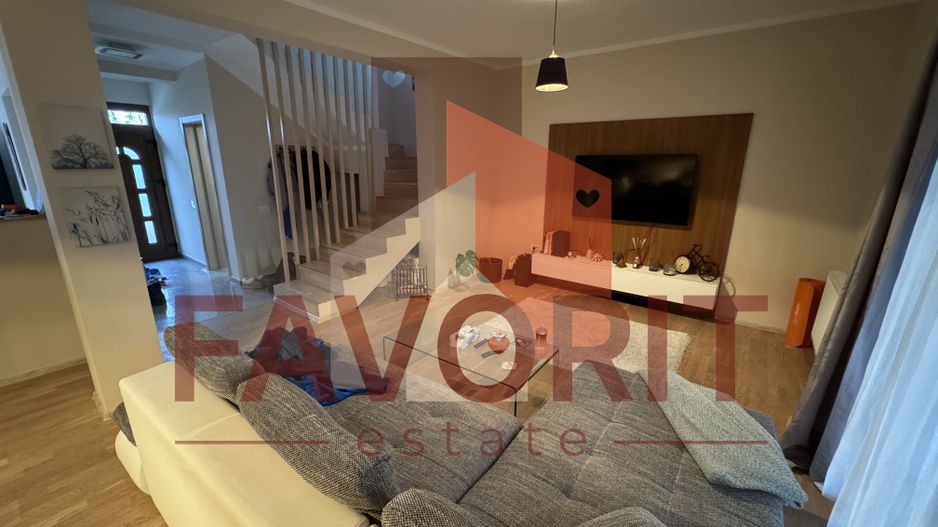 Casa cu garaj, langa padure in Dumbravita, mobilata si utilata - Poză 3