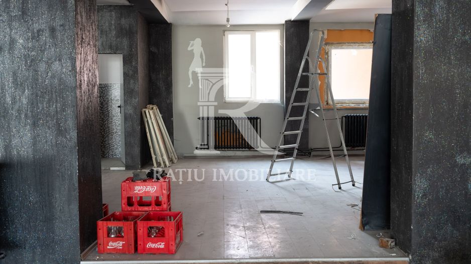 Spatiu Comercial | Etajul 1 + Mansarda | Decebal | 300 mp | Oradea - Poză 12
