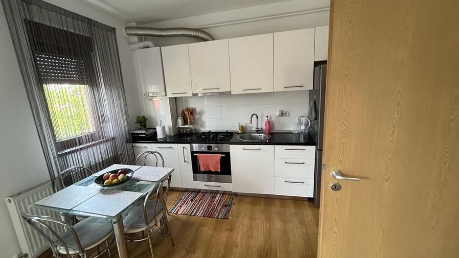 Apart bloc nou etaj 1, Complex -Judetean +loc parcare - Poză 19