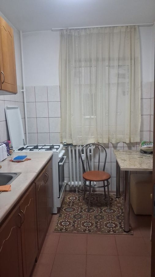 Vanzare apartament 3 camere  63 mp, balcon 9,8 mp, etaj 4/10 – Râul Doamnei - Poză 8