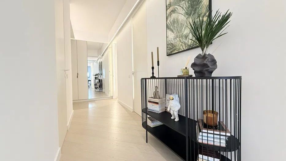 For Rent Spacious 3-Room Apartment | 85 sqm | Cortina North | Parking - Poză 3
