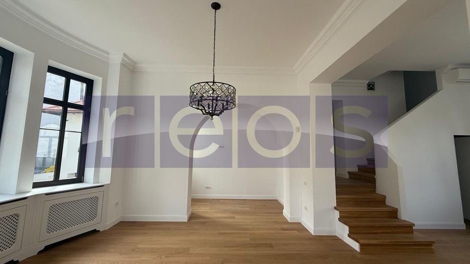 INCHIRIERE VILA DEOSEBITA | CAPITALE | NOU RENOVATA | IDEAL AMBASADA - Poză 1