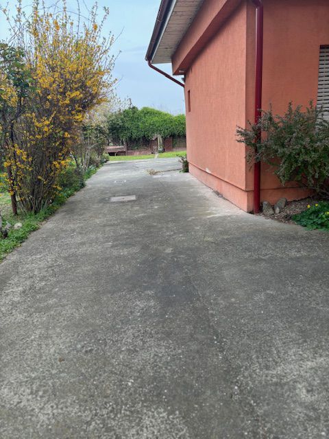 Casa individuala cu teren generos - Poză 12