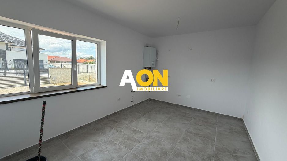 1/2 Duplex 4 Camere, 3 Bai, 2 Balcoane, 431mp Teren - Poză 5