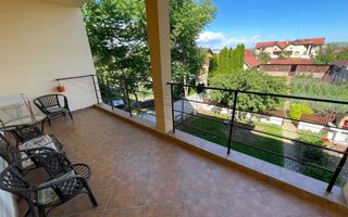 Casă cu 6 camere, teren 912 mp, garaj dublu, în zona Cetate-Schit - Poză 9