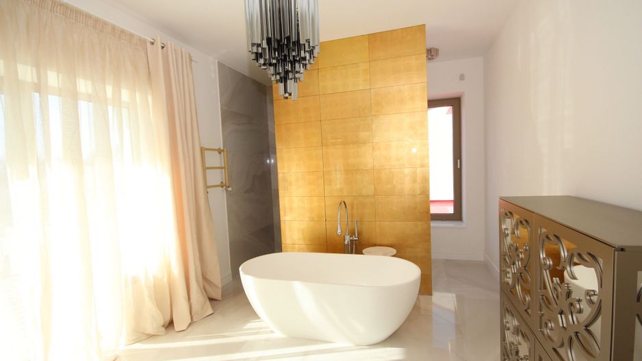 Casă / Vilă cu 8 camere de vânzare în zona Est - Poză 12