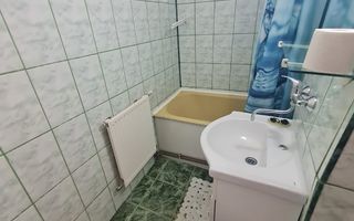 La 10 minute de Piața Unirii - Poză 8
