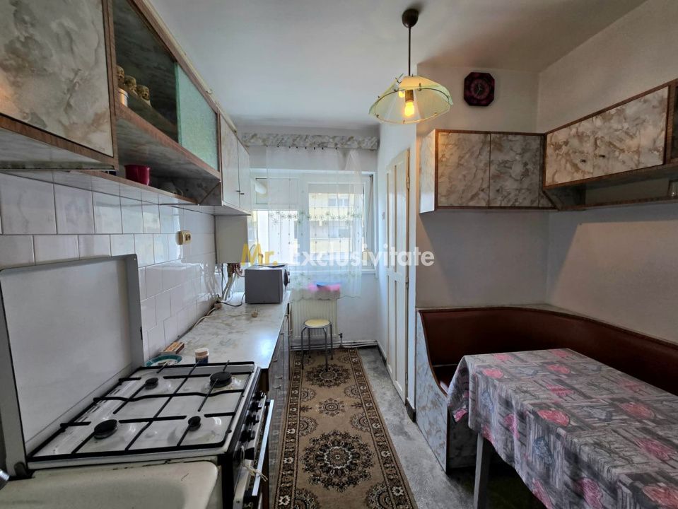 De vânzare apartament 4 camere Careiului Satu Mare - Poză 2