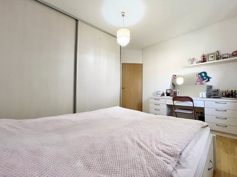 Apartament cu 3 camere, et 1, loc de parcare și spațiu de agrement, zona Lipovei - Poză 9