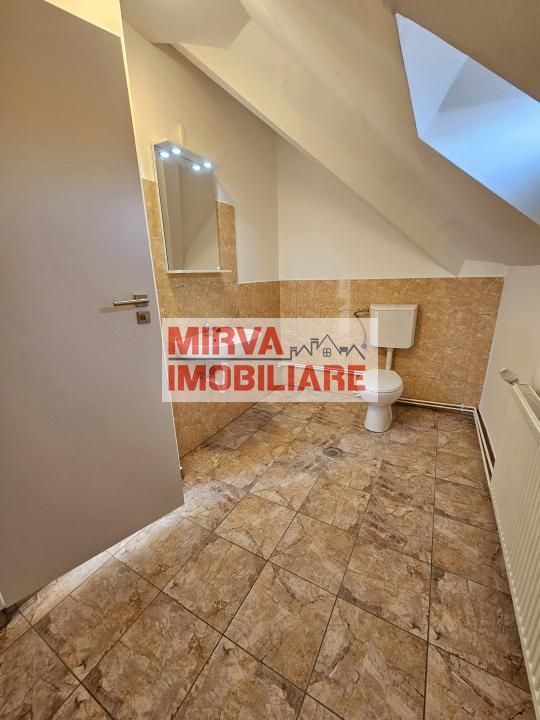 🏢 Spațiu de birouri – 5 camere, 3 băi – Mansardă vilă, Central - Poză 15