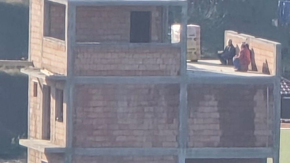 Casa 4 camere,4 bai,200mp,830mp teren,80mp terasa,0%comision - Poză 2