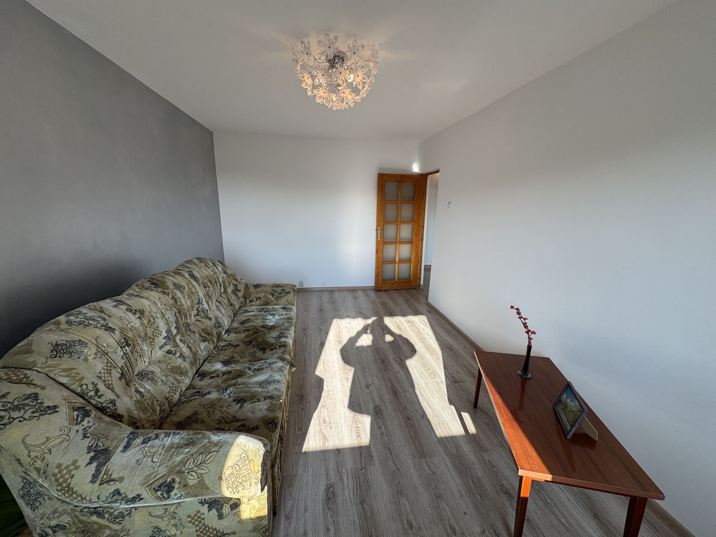 Apartament 3 camere 60 mp bloc 1980 central Filipesti de Padure! - Poză 13