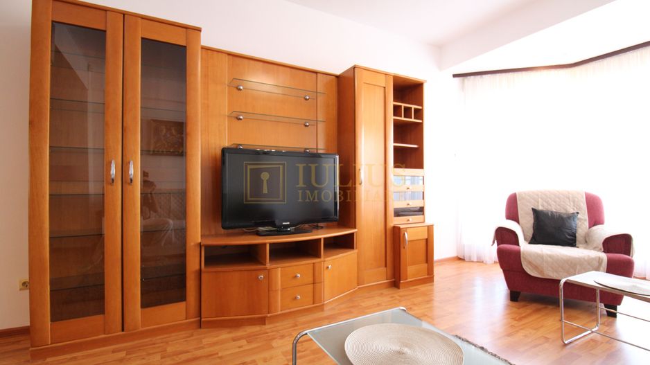 Zona Aradului, 4 camere + 2 bai, centrala proprie - Poză 3