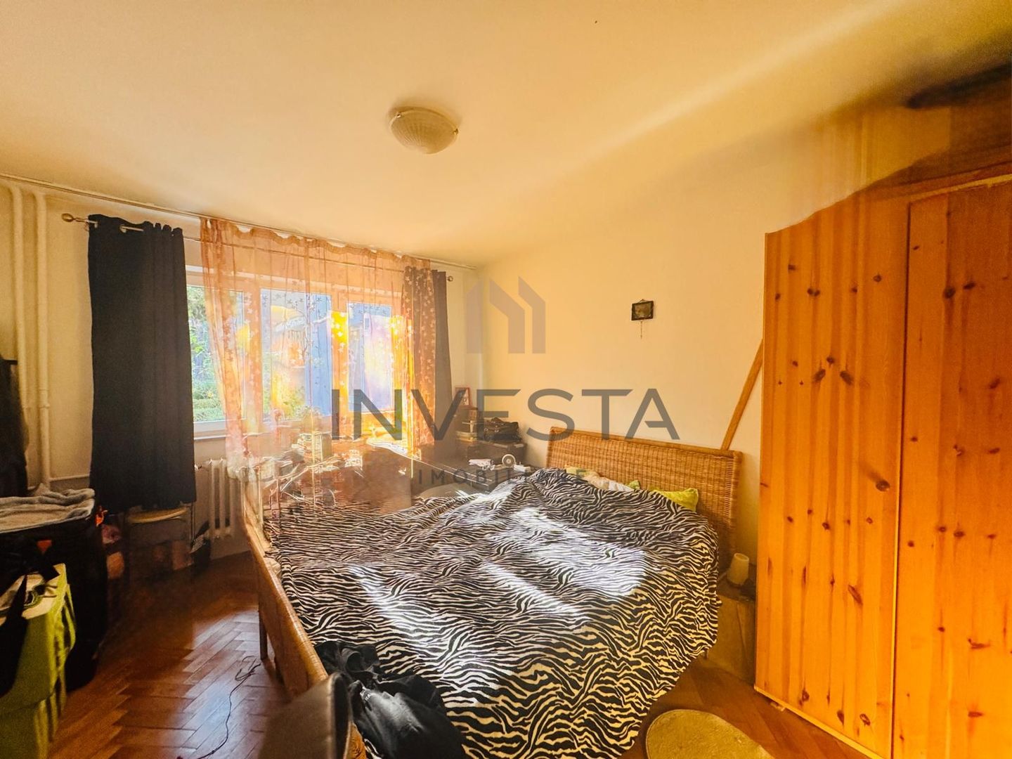 DE VANZARE APARTAMENT 2 CAMERE GHEORGHENI - Poză 1