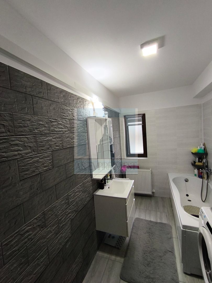 De vanzare un superb apartament de 2 camere in zona Tractorul - Poză 13